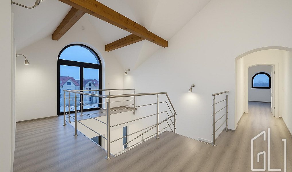 Prodej domu 317 m² s pozemkem 1 674 m², Trnová – náhled fotky 11