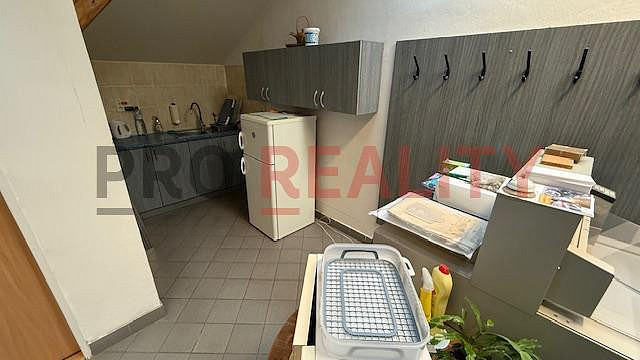 Pronájem kanceláře 200 m² – fotografie 3
