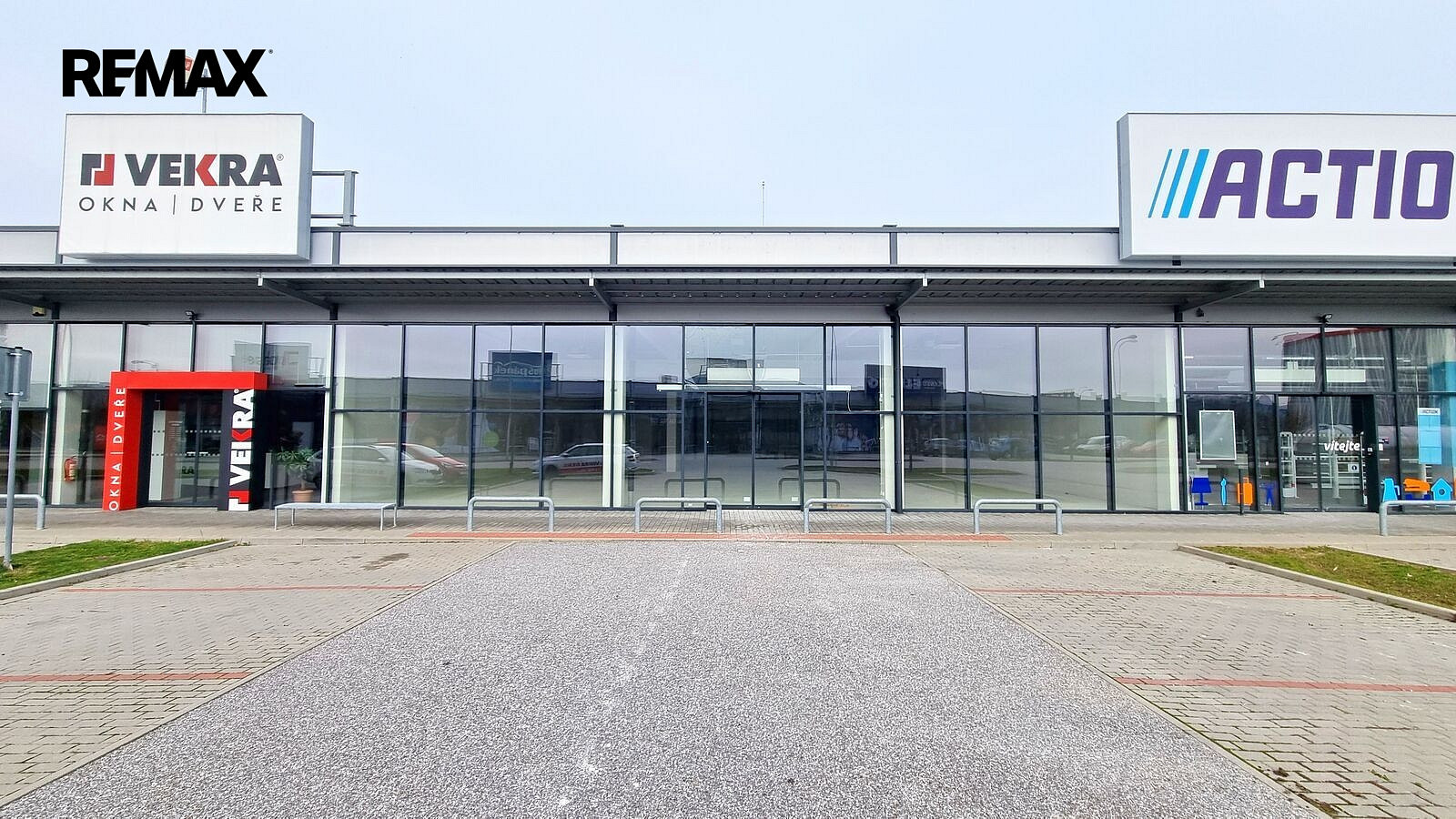 Pronájem obchodních prostor 477 m²