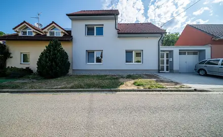 Pronájem domu 175 m² s pozemkem 483 m², Uherské Hradiště
