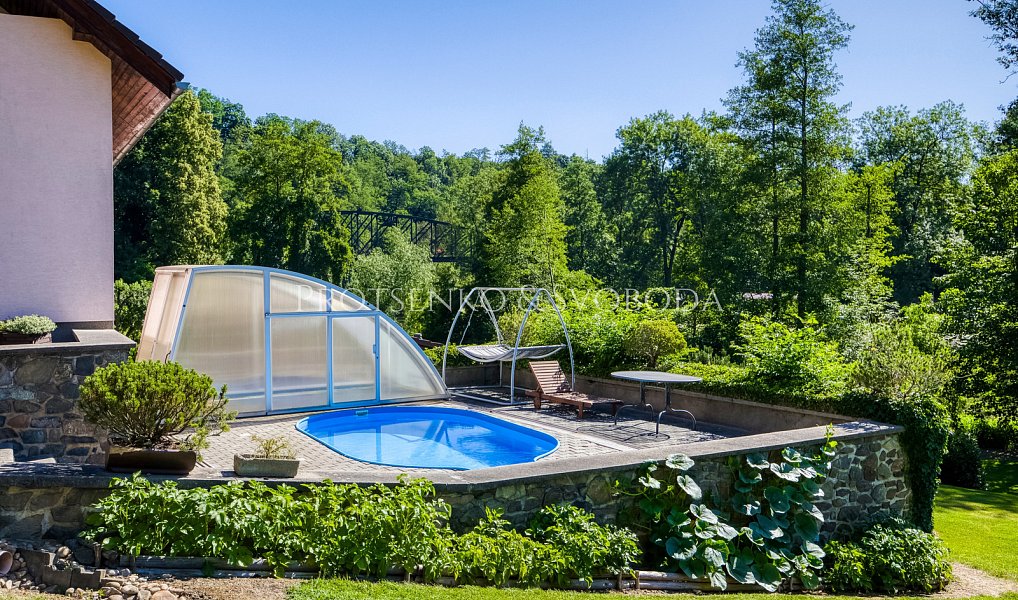 Prodej domu 257 m² s pozemkem 4 348 m², Ledečko – náhled fotky 4