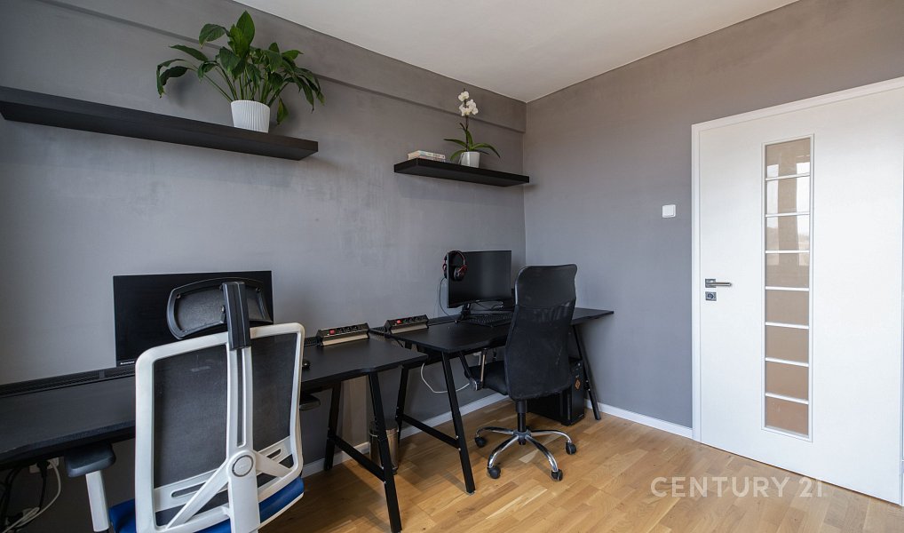 Prodej bytu 3+1 71 m², Bečváry – náhled fotky 17