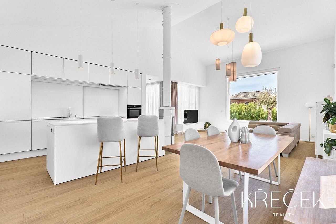 Prodej domu 145 m² s pozemkem 820 m² – fotografie 3