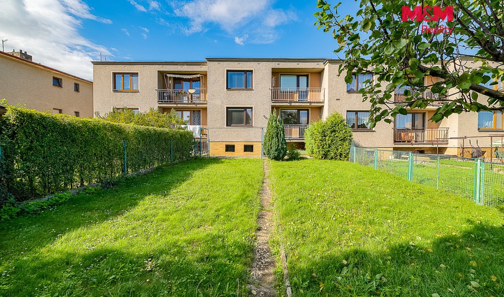 Prodej domu 150 m² s pozemkem 392 m², Chvaletice – náhled fotky 2