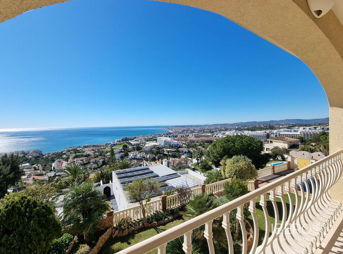 Prodej domu 459 m² s pozemkem 889 m²