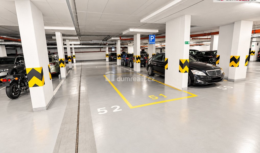 Pronájem garáže, 40 m², Libeň, Praha 8, Praha