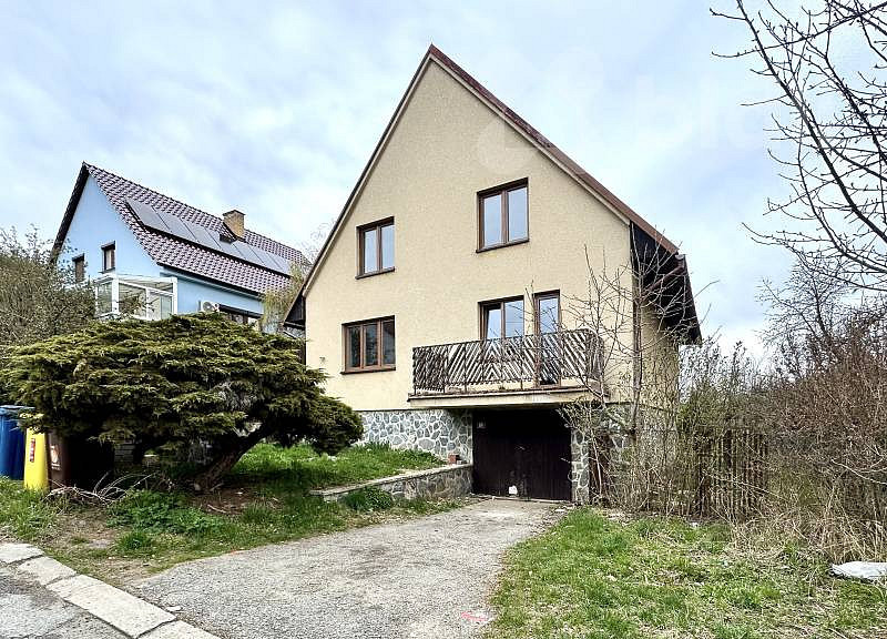 Prodej domu 250 m² s pozemkem 652 m²