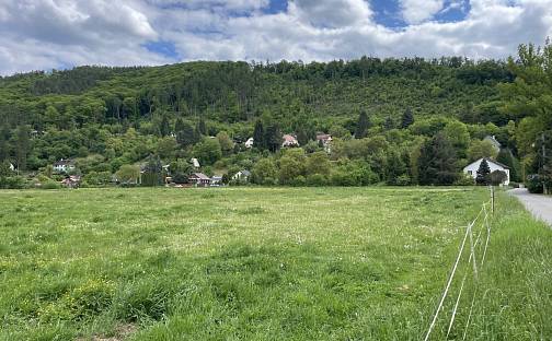 Prodej stavebního pozemku 883 m², K Montaně, Všenory, okres Praha-západ
