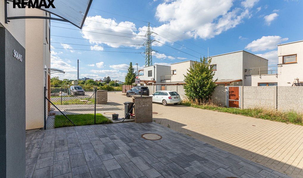 Pronájem domu 107 m² s pozemkem 124 m², Praha – náhled fotky 23