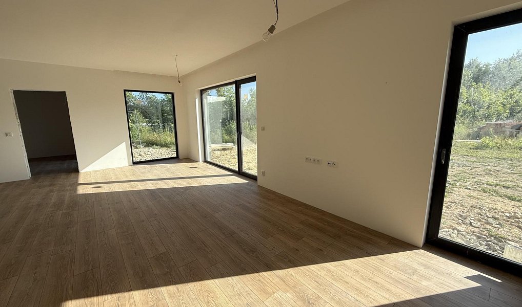 Prodej domu 150 m² s pozemkem 700 m², Újezdeček – náhled fotky 5