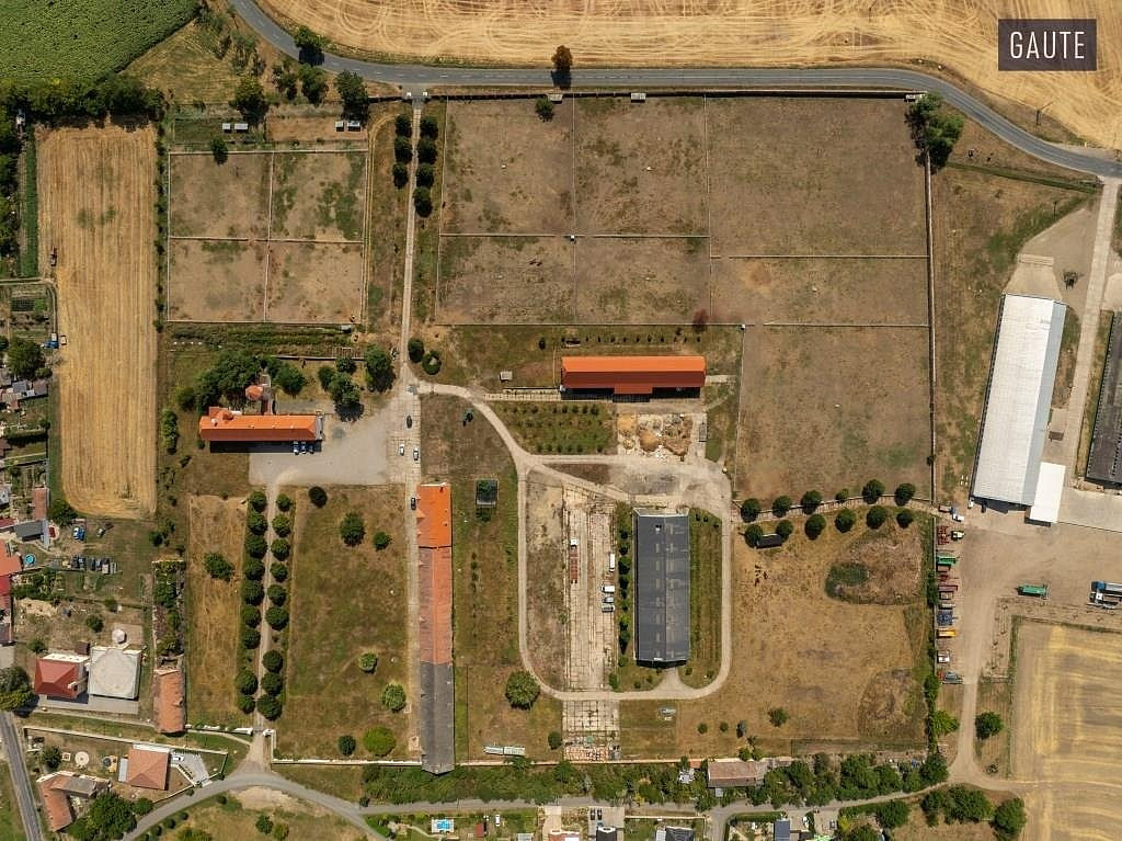 Prodej zemědělského objektu 5 889 m² – fotografie 4