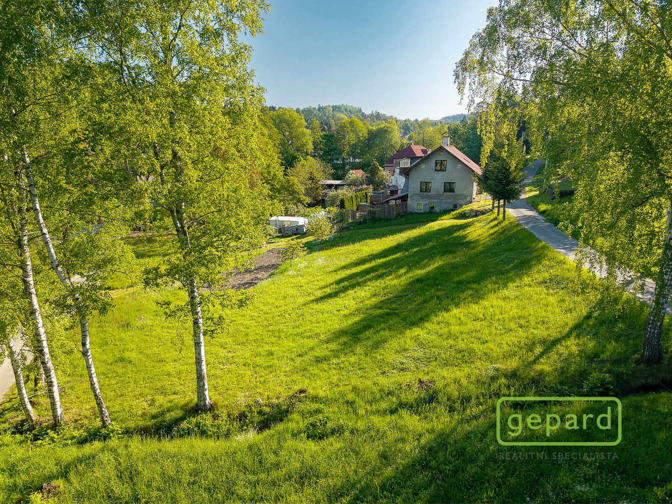 Prodej stavebního pozemku 1 373 m² – pohled 4