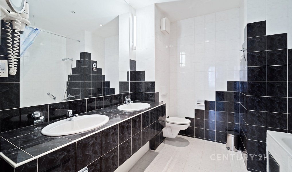 Prodej ubytovacího objektu 4 882 m², Vimperk – náhled fotky 17
