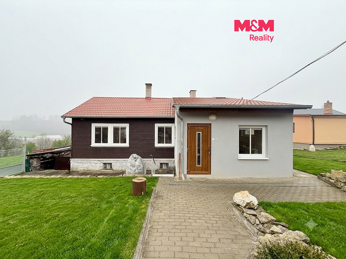 Pronájem domu 93 m² s pozemkem 805 m²