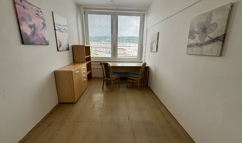 Pronájem kanceláře 15 m², Klatovy – náhled fotky 5
