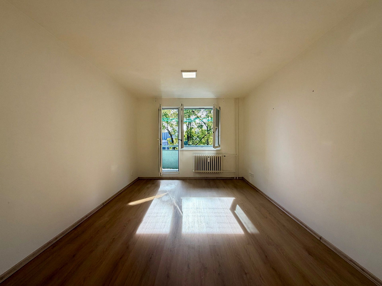 Pronájem bytu 2+1 58 m² – fotografie 3