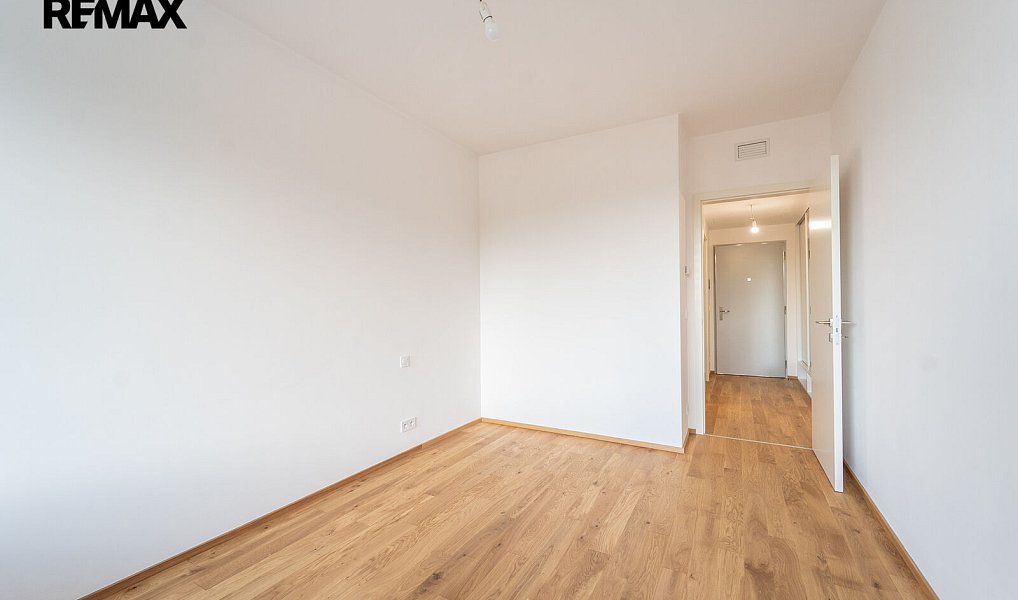 Pronájem bytu 2+kk 54 m², Praha – náhled fotky 9