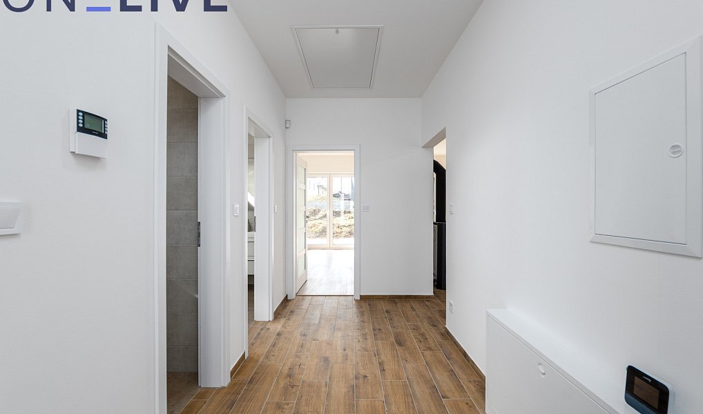 Prodej domu 92 m² s pozemkem 704 m², Kladruby – náhled fotky 9