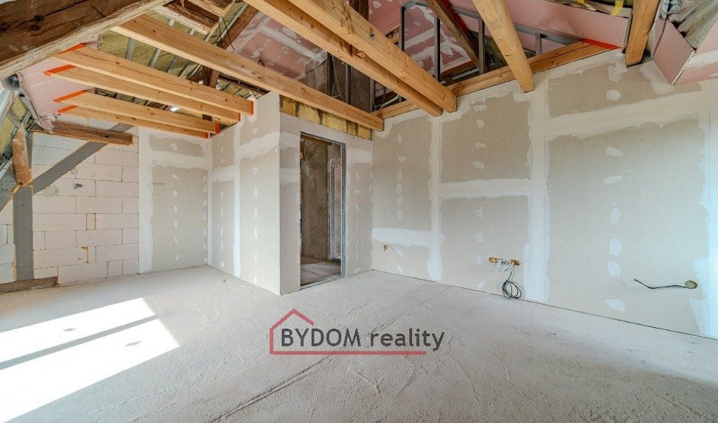 Prodej bytu 3+kk 82 m², Líšťany – náhled fotky 3