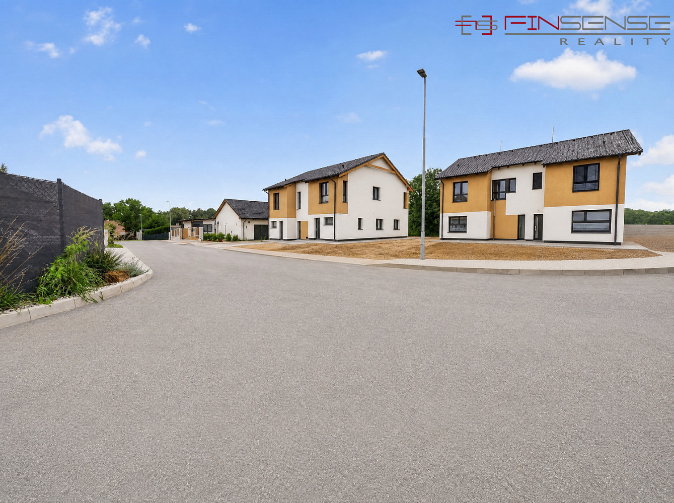 Prodej domu 114 m² s pozemkem 348 m² – fotografie 2