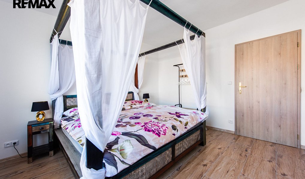 Prodej domu 200 m² s pozemkem 802 m², Šumná – náhled fotky 24