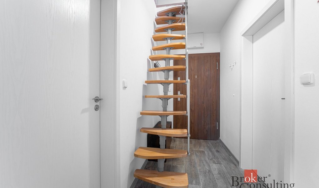 Prodej bytu 2+kk 72 m², Neslovice – náhled fotky 11