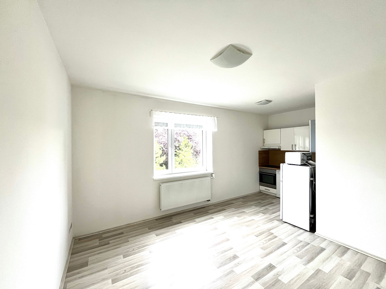Pronájem bytu 2+kk 40 m² — photo 3