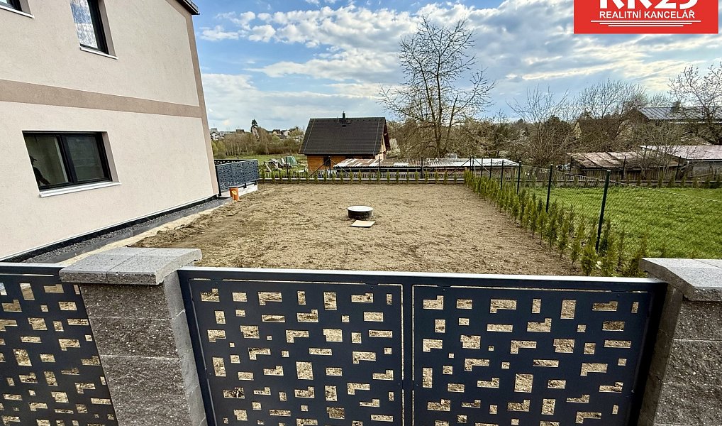 Prodej domu 200 m² s pozemkem 510 m², Velká Hleďsebe – náhled fotky 15