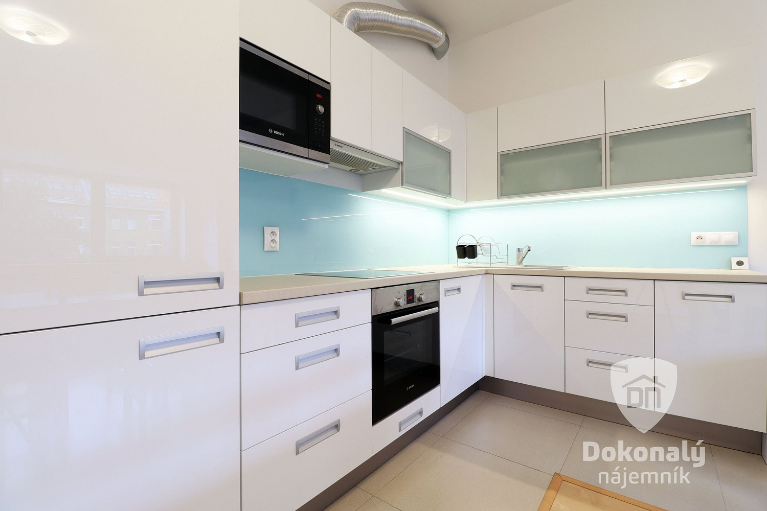 Pronájem bytu 4+kk 123 m² — photo 4