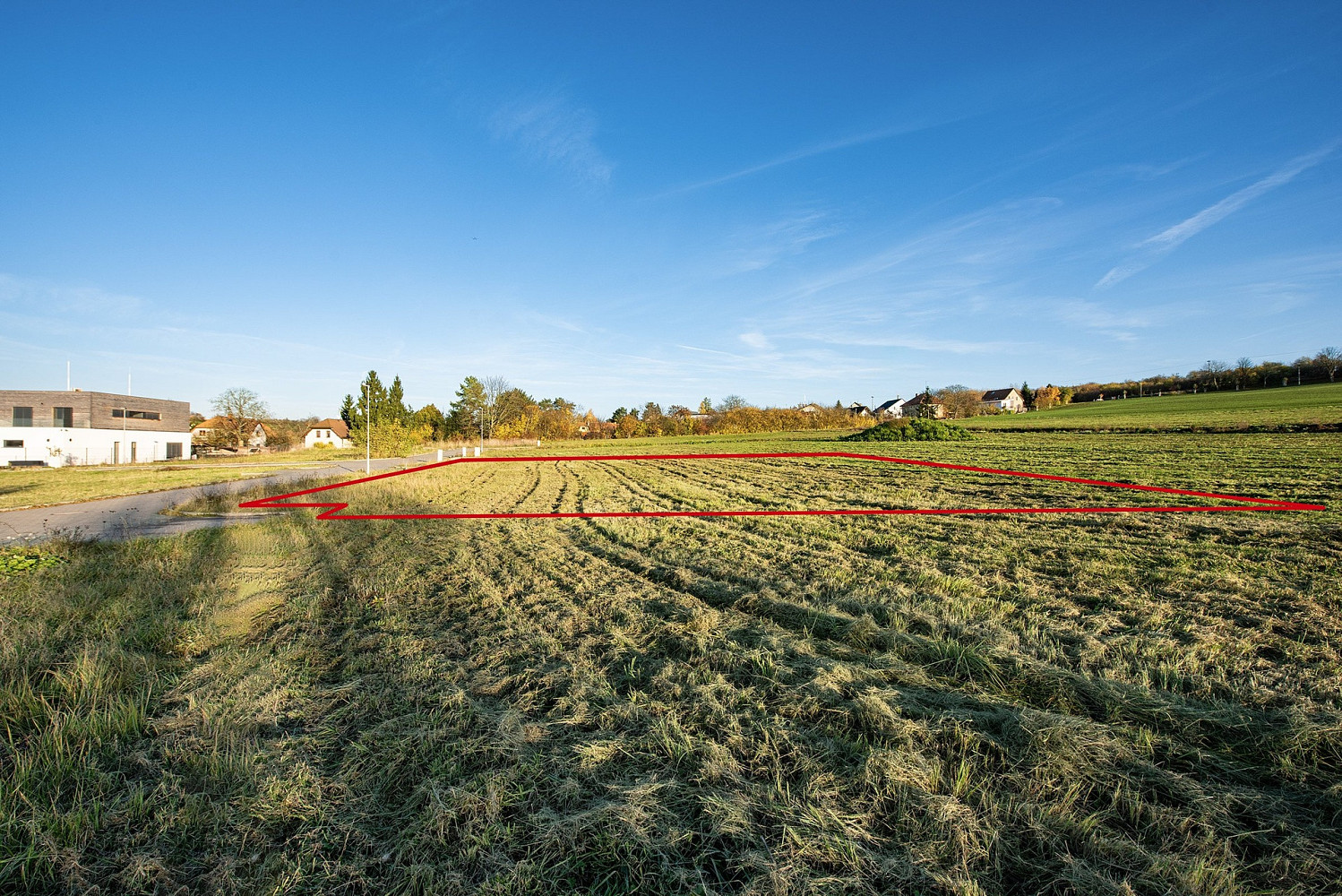 Prodej stavebního pozemku 677 m² – fotografie 2