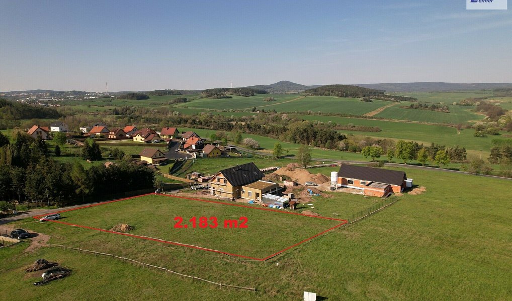 Prodej stavebního pozemku 2 183 m², Hluboš – náhled fotky 2