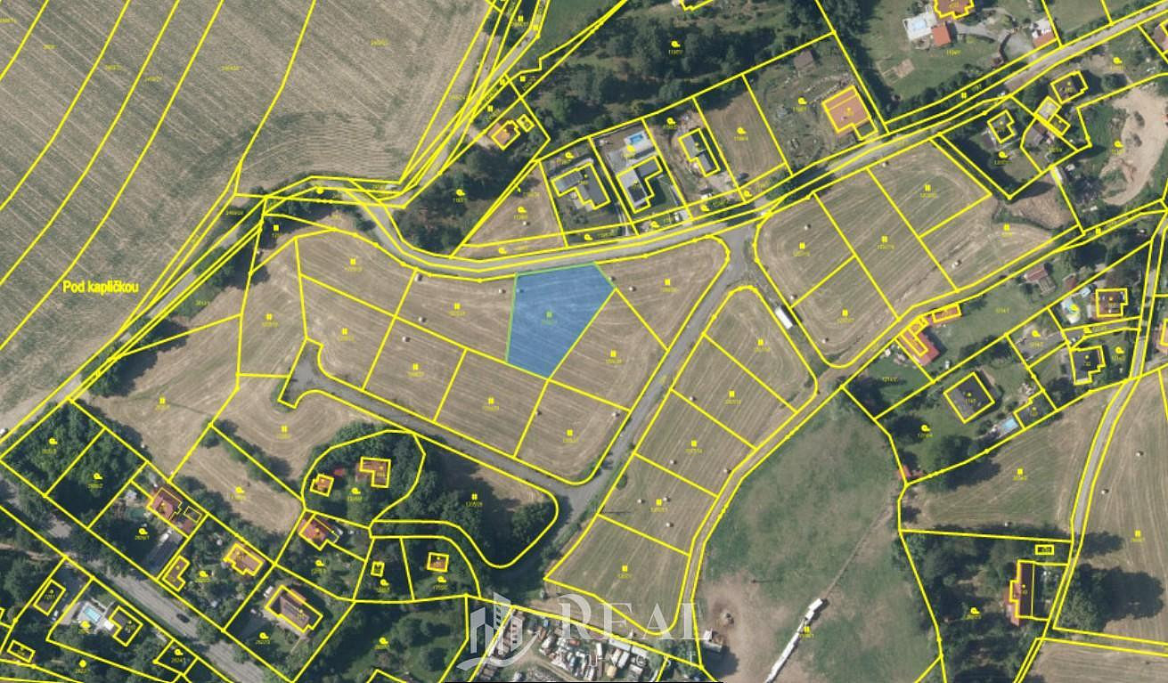 Prodej stavebního pozemku 1 268 m²