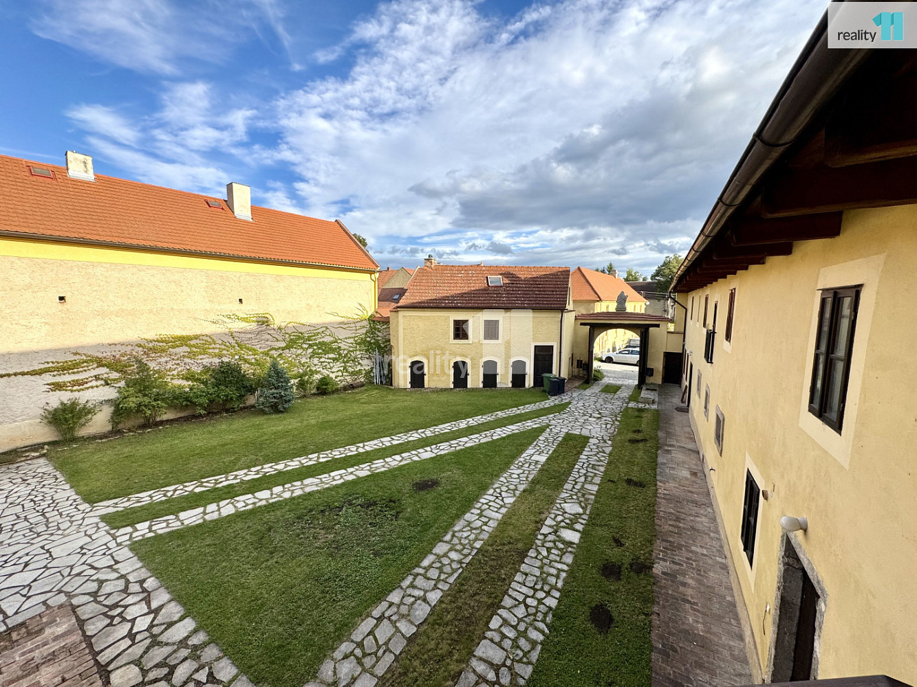 Pronájem výrobních prostor 1 027 m²