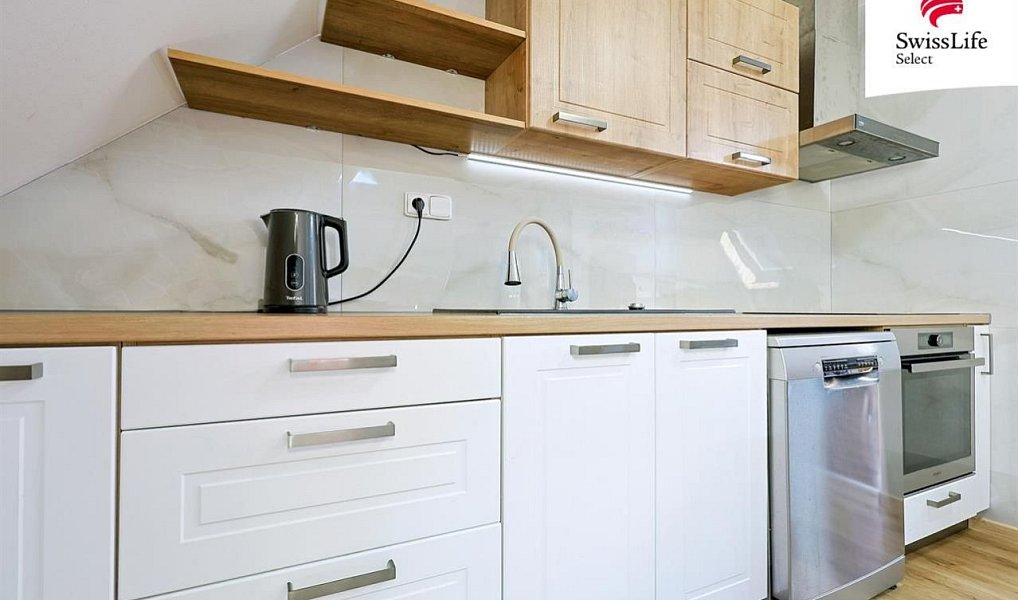 Prodej domu 260 m² s pozemkem 742 m², Blovice – náhled fotky 4