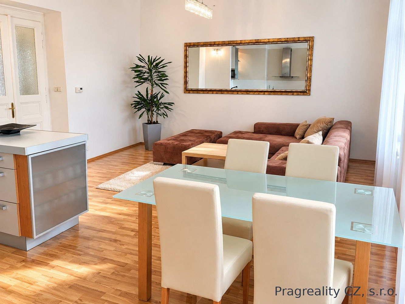 Pronájem bytu 2+1 75 m² – fotografie 5