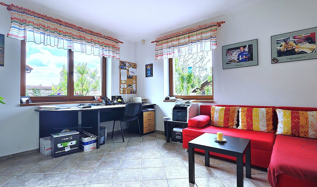 Prodej domu 224 m² s pozemkem 816 m², Nový Vestec – náhled fotky 32