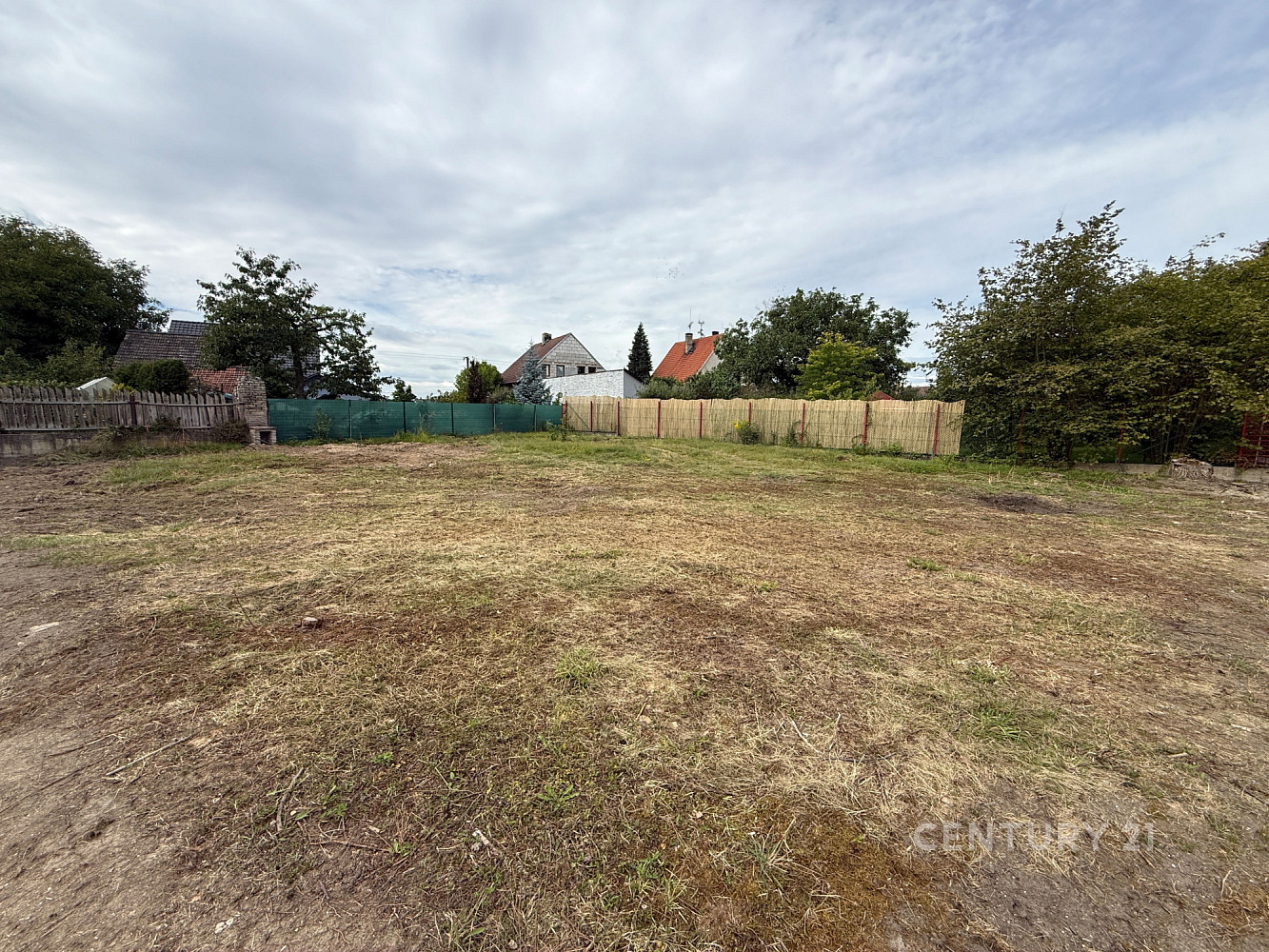 Prodej stavebního pozemku 1 052 m² – fotografie 2