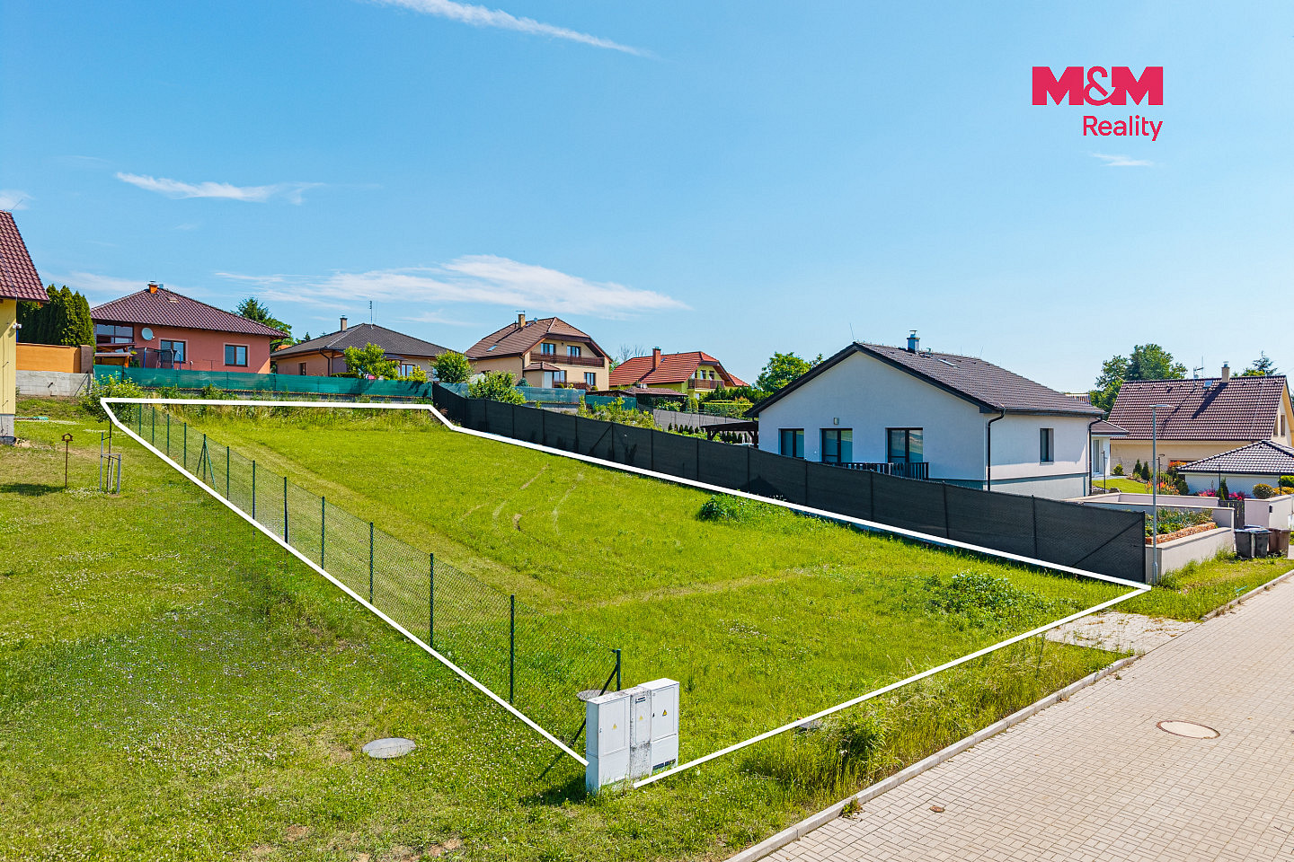 Prodej stavebního pozemku 812 m² — photo 2