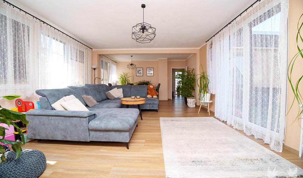 Prodej domu 176 m² s pozemkem 764 m², Koupě – náhled fotky 3