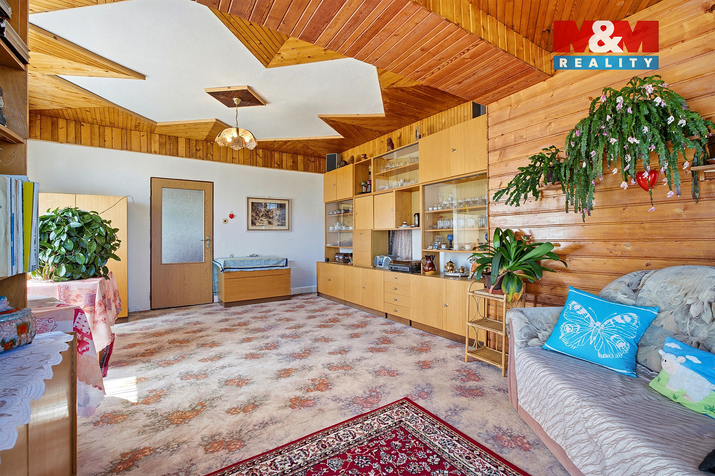 Prodej domu 180 m² s pozemkem 2 665 m² — photo 2
