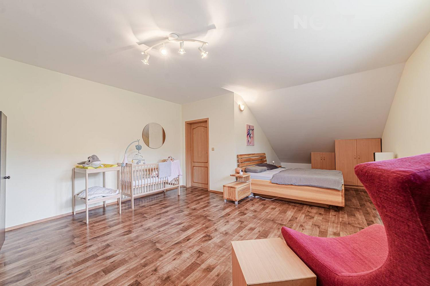 Prodej domu 214 m² s pozemkem 2 616 m² – fotografie 3