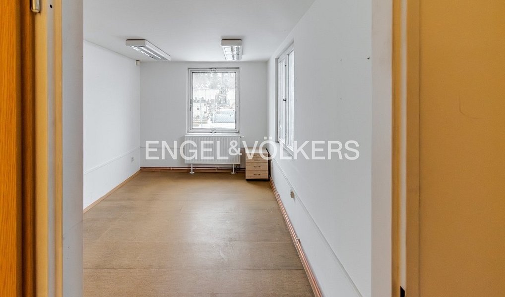 Pronájem kanceláře 698 m², Praha – náhled fotky 4