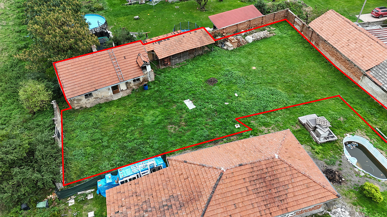 Prodej stavebního pozemku 977 m² – fotografie 4