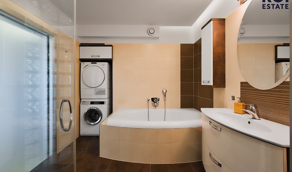 Prodej bytu 3+kk 79 m², Vyškov – náhled fotky 2