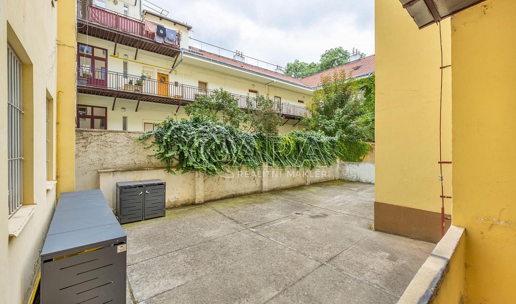 Prodej bytu 2+1 64 m², Praha – náhled fotky 22