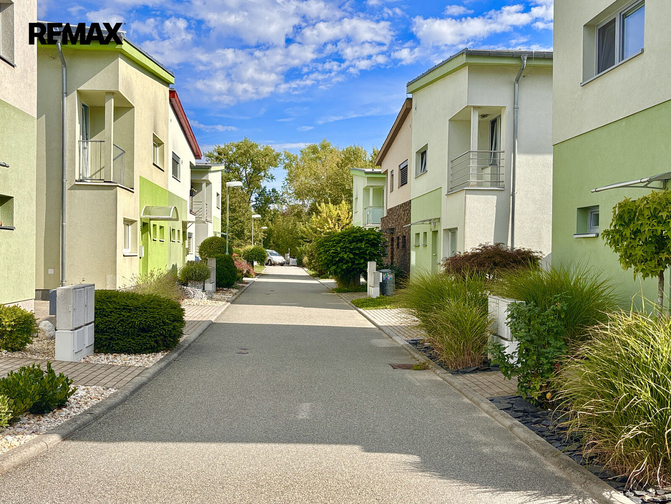 Prodej stavebního pozemku 1 072 m²