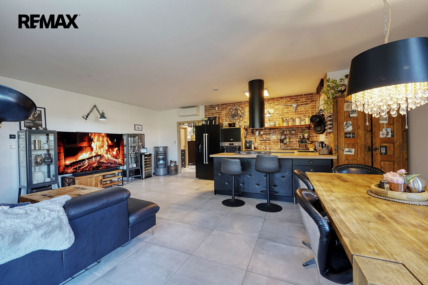 Prodej domu 97 m² s pozemkem 1 082 m² – fotografie 2