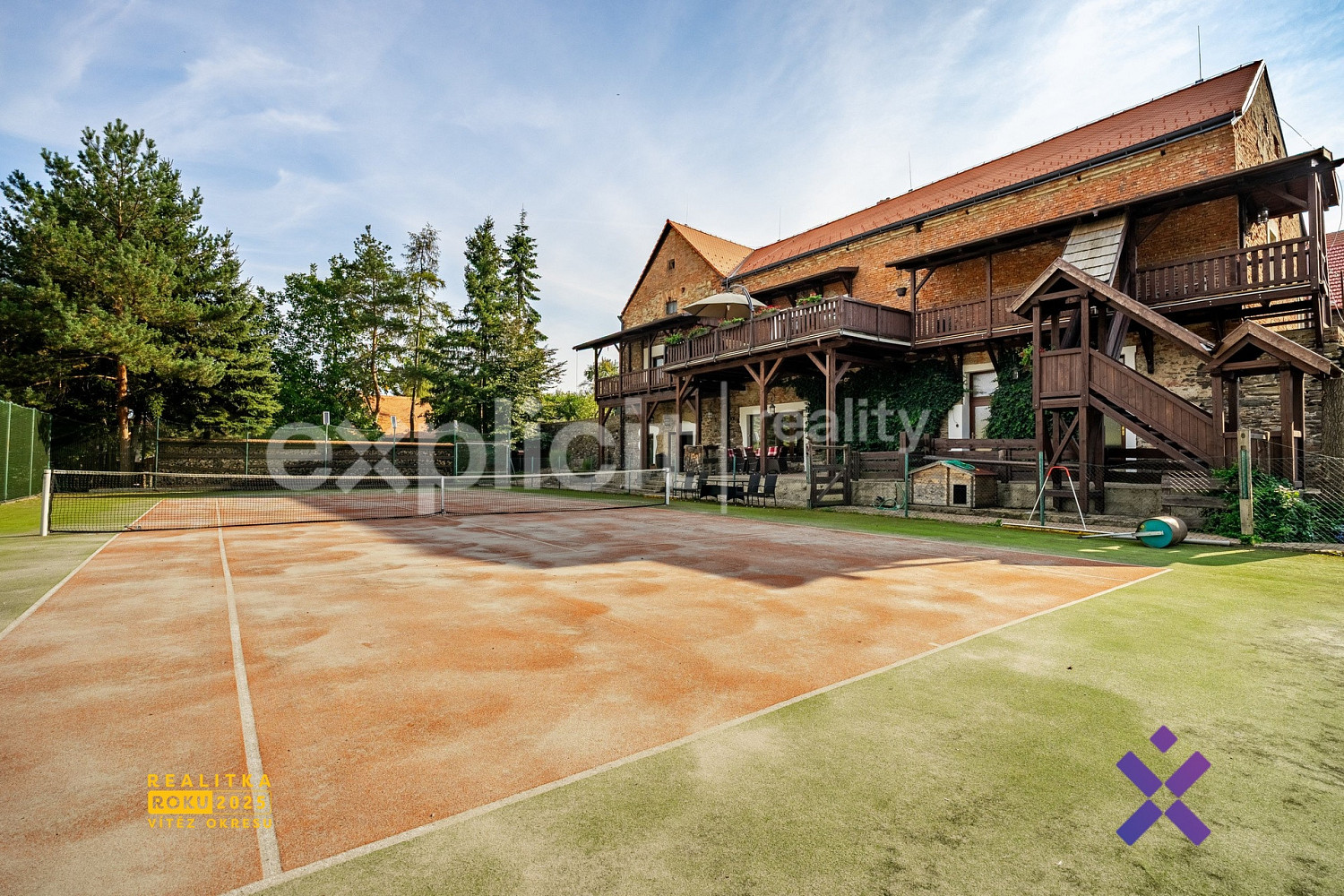 Prodej domu 1 025 m² s pozemkem 4 452 m²