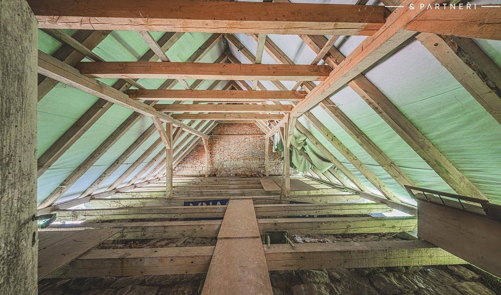 Prodej domu 300 m² s pozemkem 5 559 m², Hořice – náhled fotky 4
