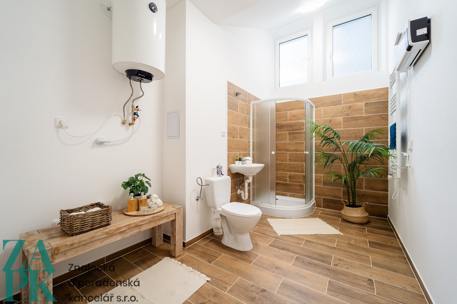 Pronájem bytu 1+kk 55 m² - Widok 4